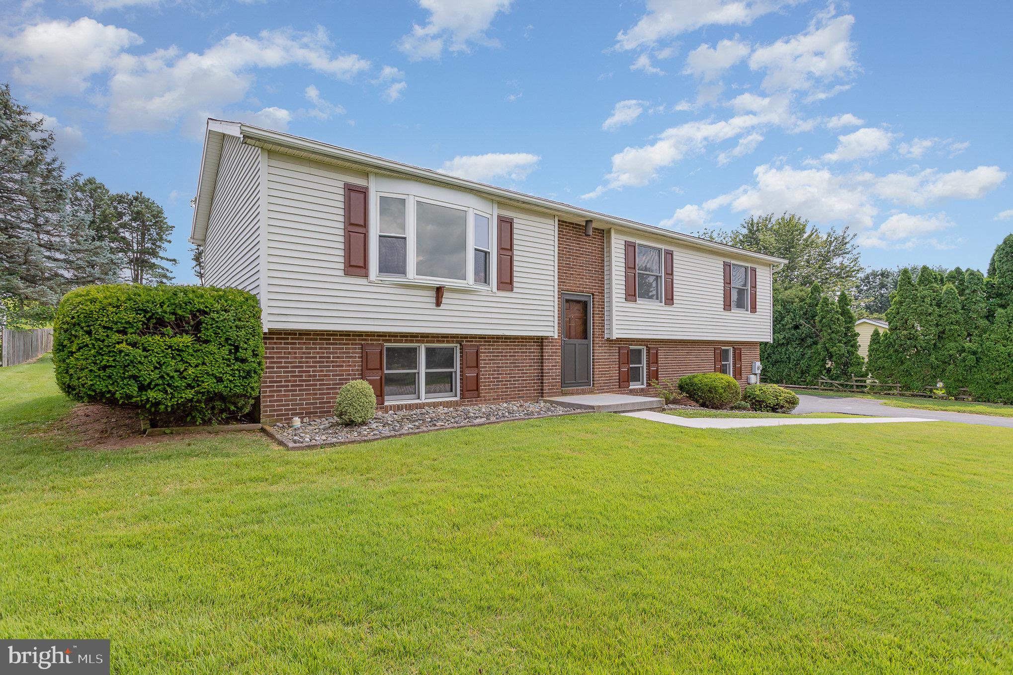 71 Pheasant Ridge Road Hanover, PA 17331 - Photo 4 of 27