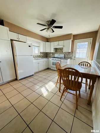 $139,000 | 1130 Sunset Drive, East Peoria, IL 61611