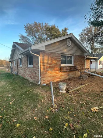 $139,000 | 1130 Sunset Drive, East Peoria, IL 61611