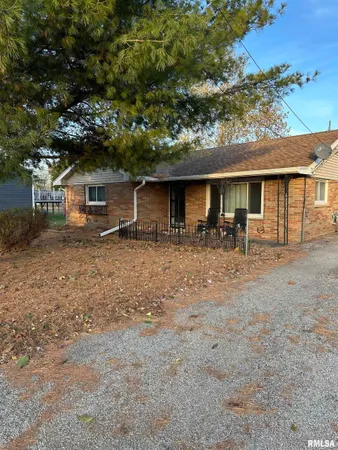 $139,000 | 1130 Sunset Drive, East Peoria, IL 61611