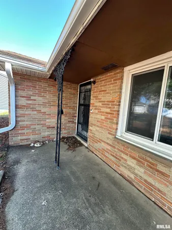 $139,000 | 1130 Sunset Drive, East Peoria, IL 61611
