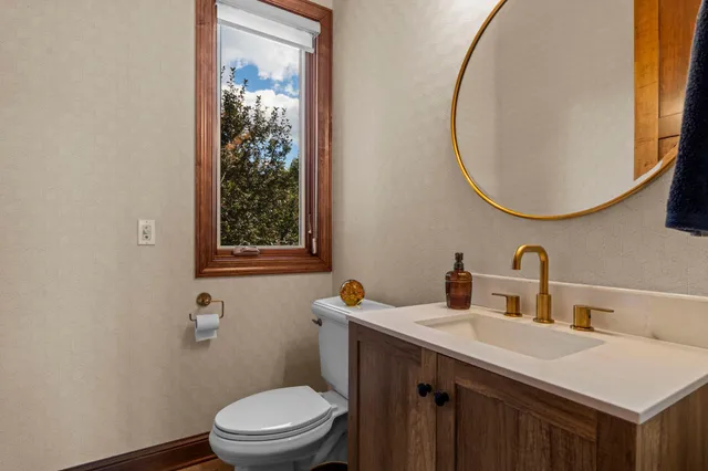 $5,400,000 | 230 Birch Bluff Road, Excelsior, MN 55331