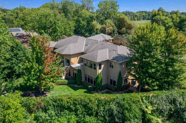$5,400,000 | 230 Birch Bluff Road, Excelsior, MN 55331