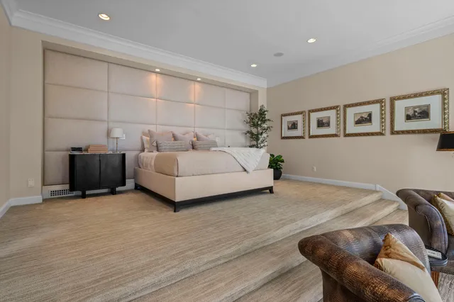 $5,400,000 | 230 Birch Bluff Road, Excelsior, MN 55331