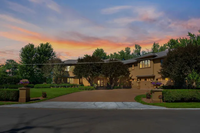 $5,400,000 | 230 Birch Bluff Road, Excelsior, MN 55331