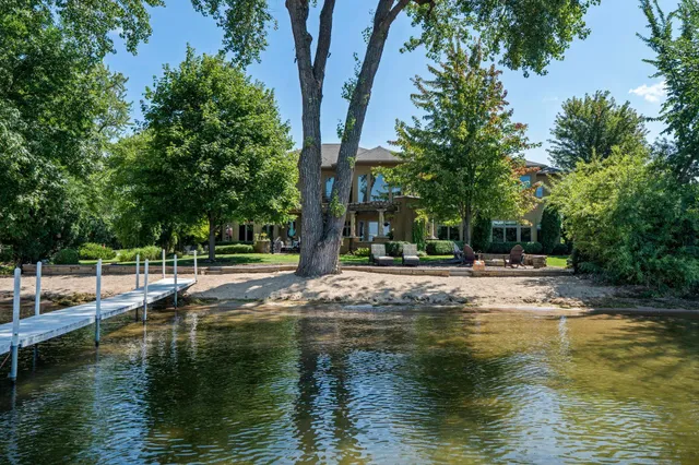 $5,400,000 | 230 Birch Bluff Road, Excelsior, MN 55331