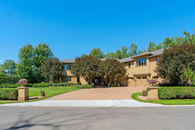 $5,400,000 | 230 Birch Bluff Road, Excelsior, MN 55331