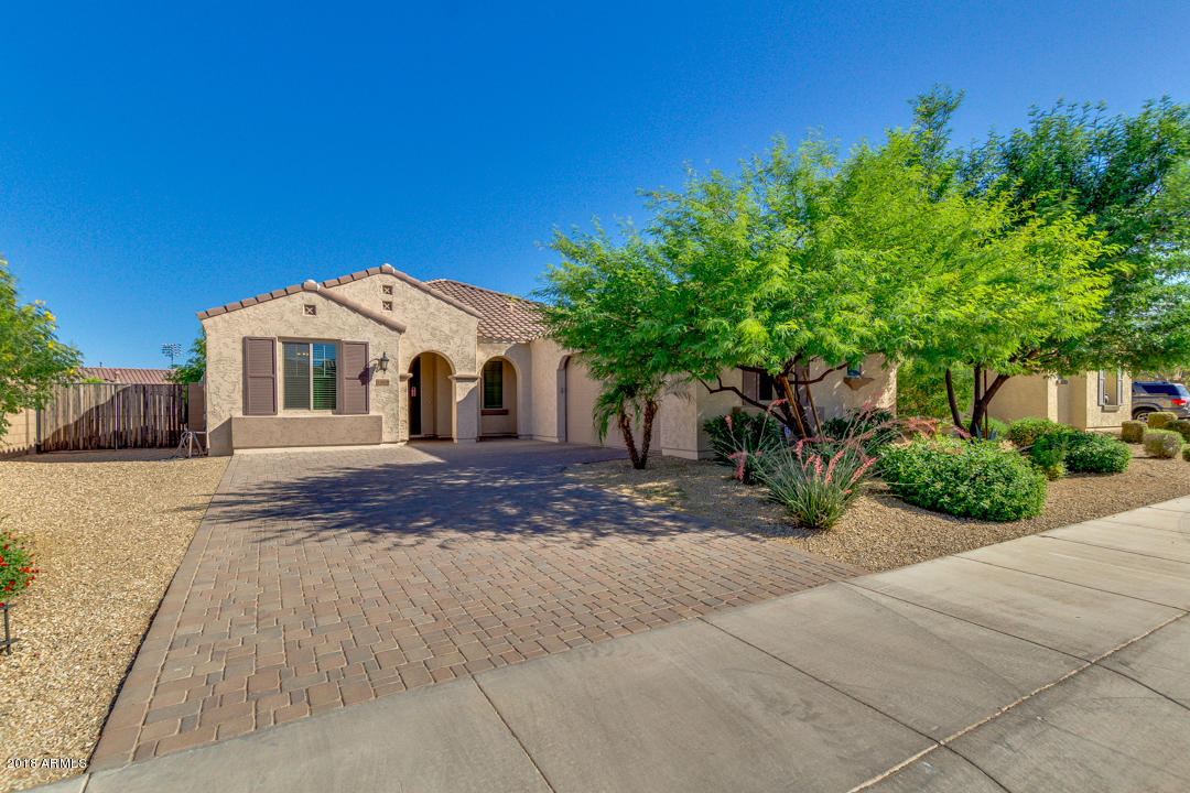 15619 West Roma Avenue Goodyear, AZ 85395 - Photo 1 of 21 01-Roma
