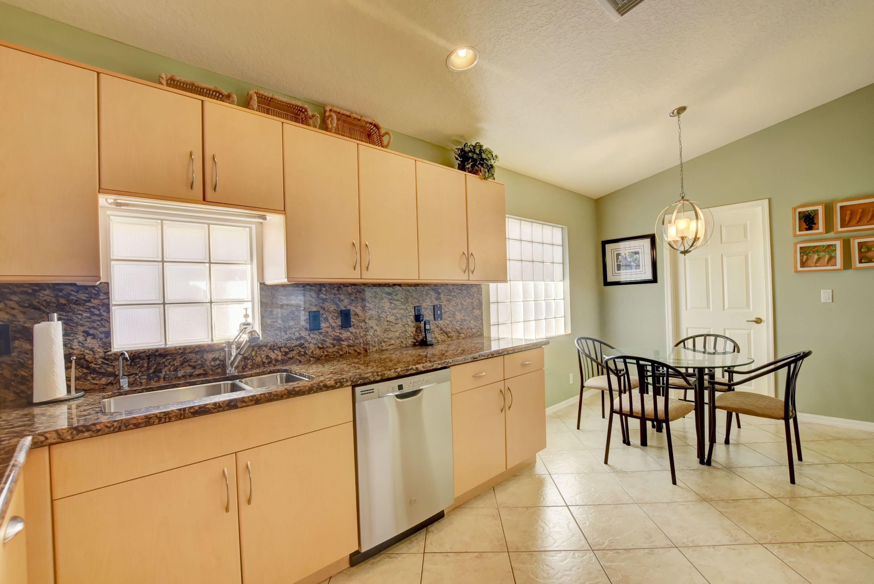 7590 Caprio Drive Boynton Beach, FL 33472 - Photo 14 of 33 DSC_9747And4more