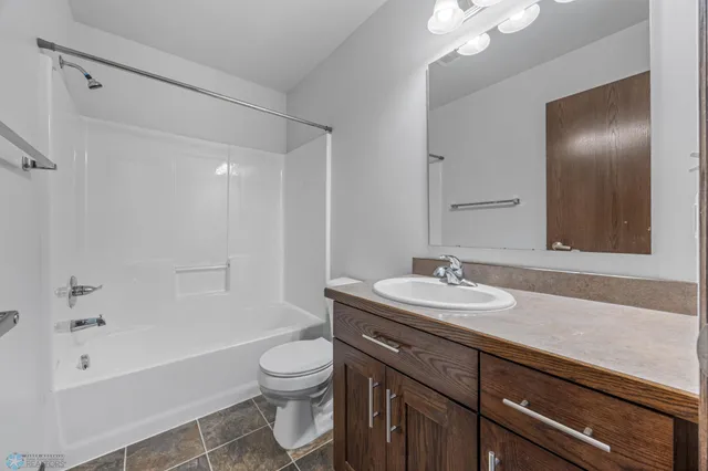 $285,000 | 2239 35th St S Circle, Moorhead, MN 56560