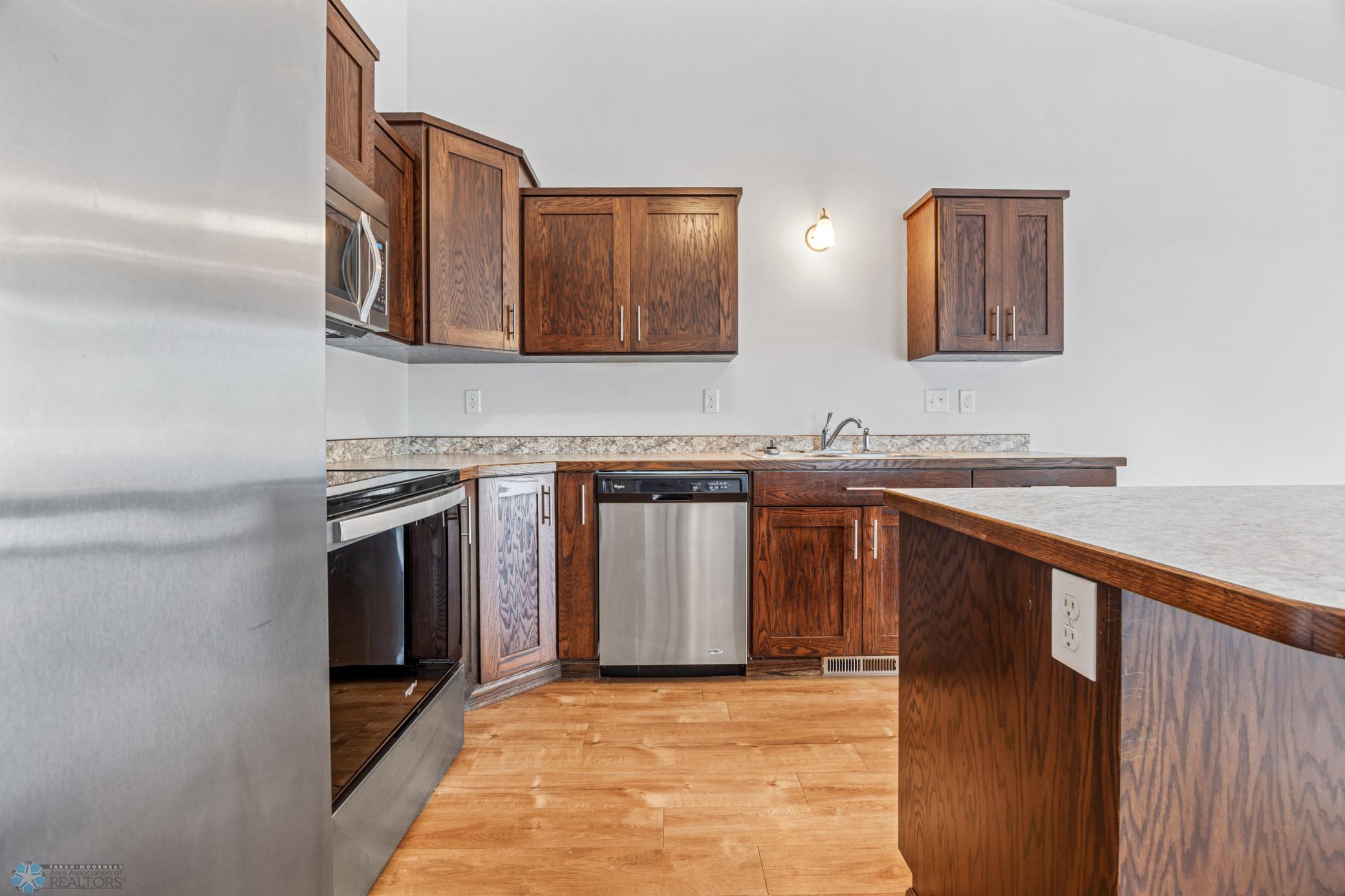 2239 35th St S Circle Moorhead, MN 56560 - Photo 4 of 24