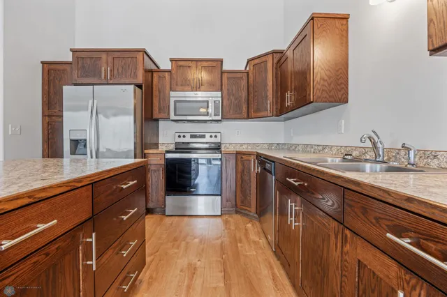 $285,000 | 2239 35th St S Circle, Moorhead, MN 56560