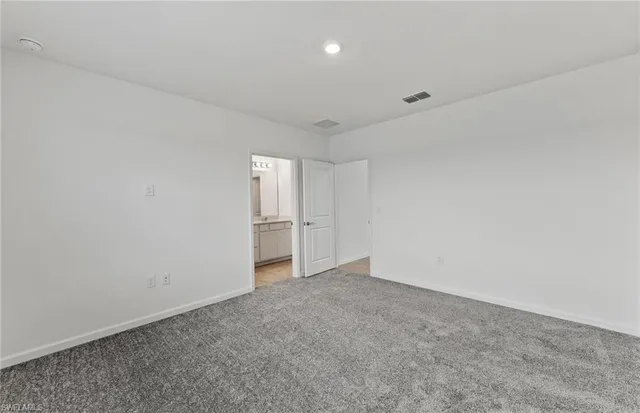 $341,020 | 1002 Caloosa Breeze Drive, LaBelle, FL 33935