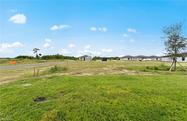 $341,020 | 1002 Caloosa Breeze Drive, LaBelle, FL 33935