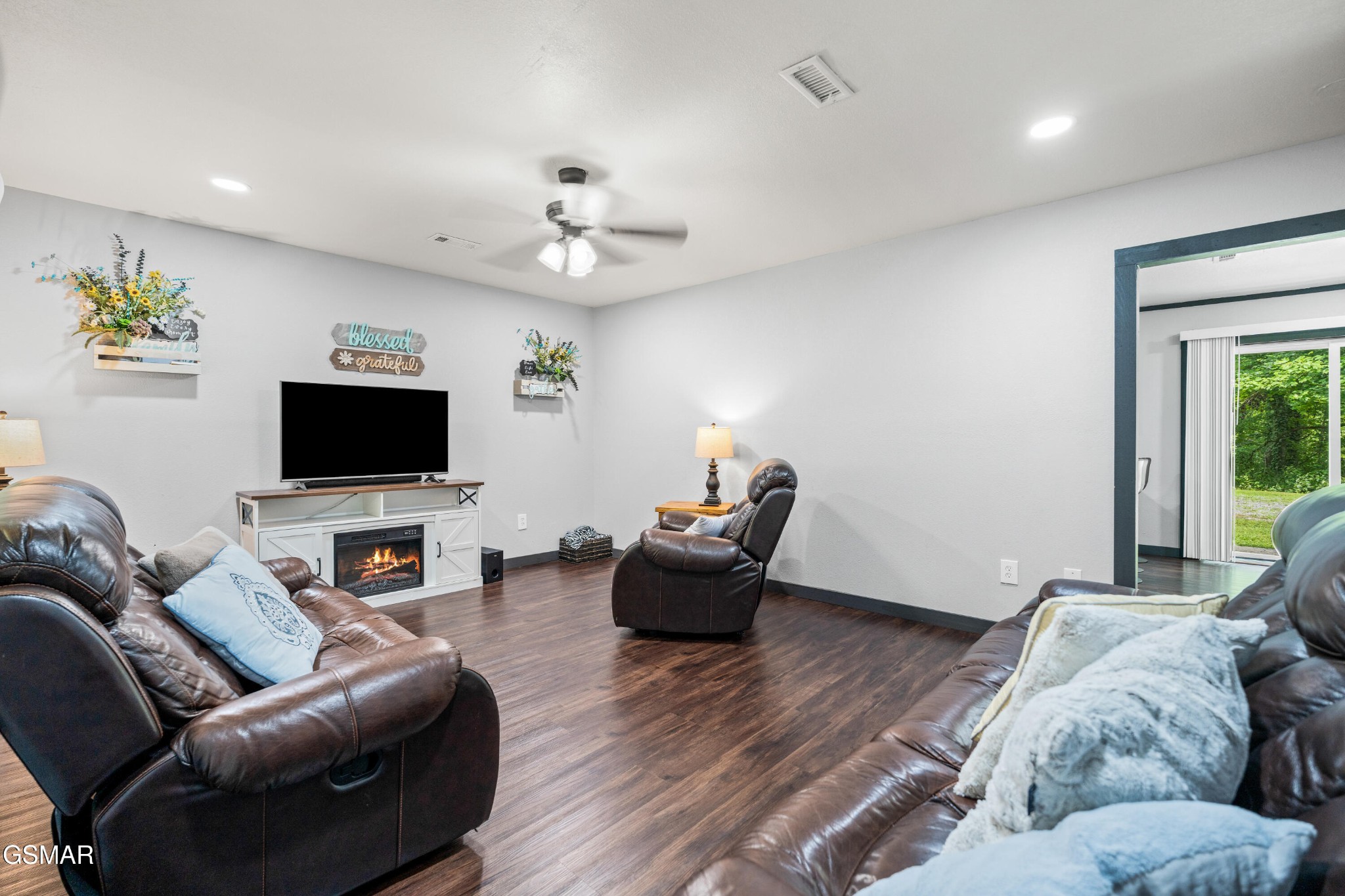 2349 Scenic Loop Road Pigeon Forge, TN 37863 - Photo 6 of 36