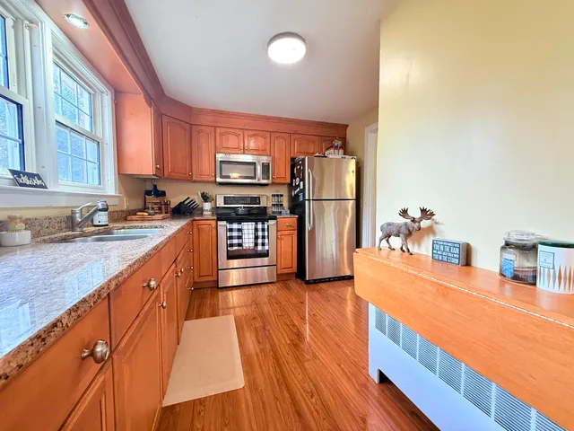 $299,900 | 10 Acer Heights Road, Claremont, NH 03743