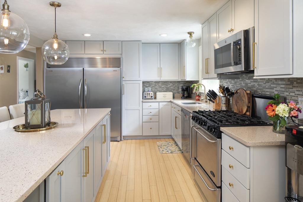 464 Bay Road Easton, MA 02375 - Photo 4 of 42 Gallery Image 4