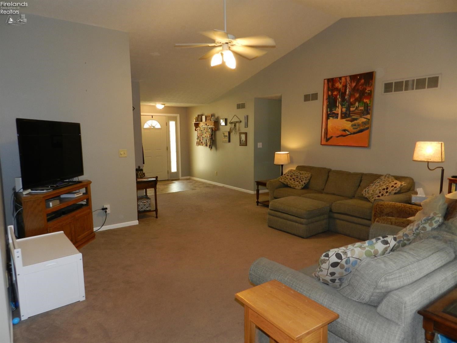 818 East Cole Road Fremont, OH 43420 - Photo 5 of 24 Gallery Image 5