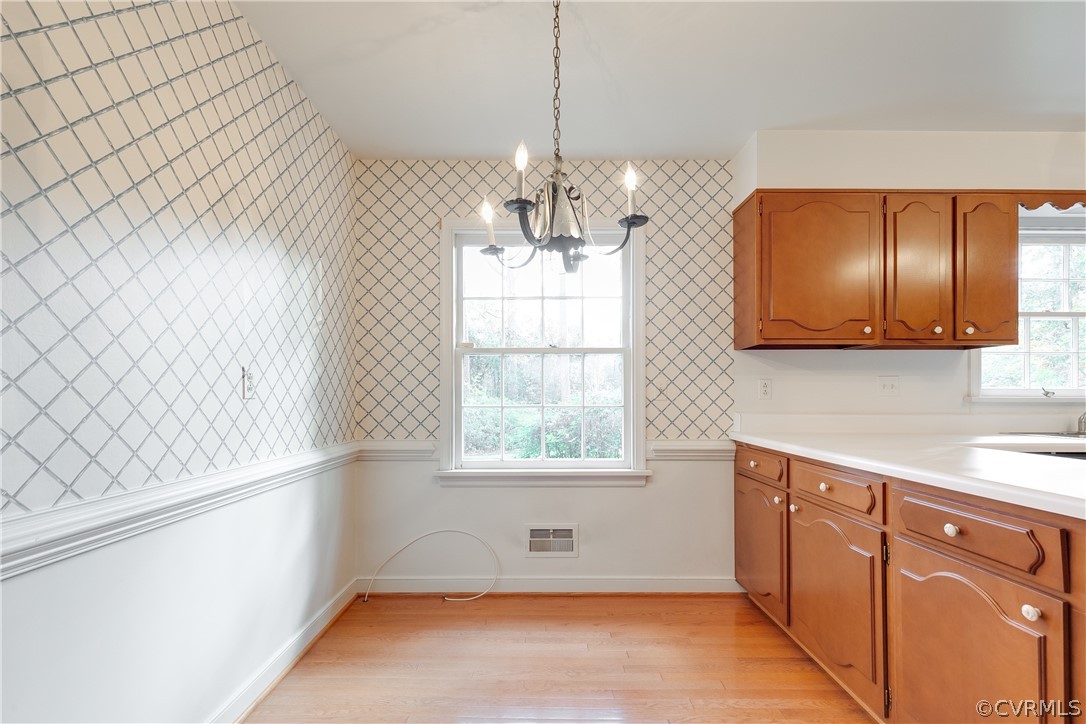 8965 Wishart Road Henrico, VA 23229 - Photo 14 of 38 Eat-in area.