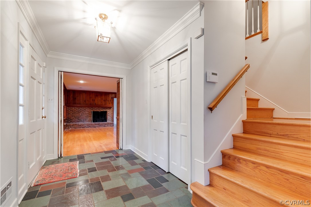 8965 Wishart Road Henrico, VA 23229 - Photo 6 of 38 Turned staircase.