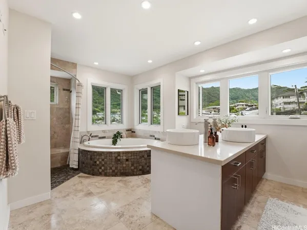 $1,799,000 | 2937 Papali Street, Honolulu, HI 96819