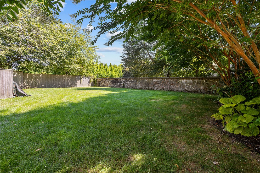 426 Spring Street, Unit 104 Newport, RI 02840 - Photo 7 of 47