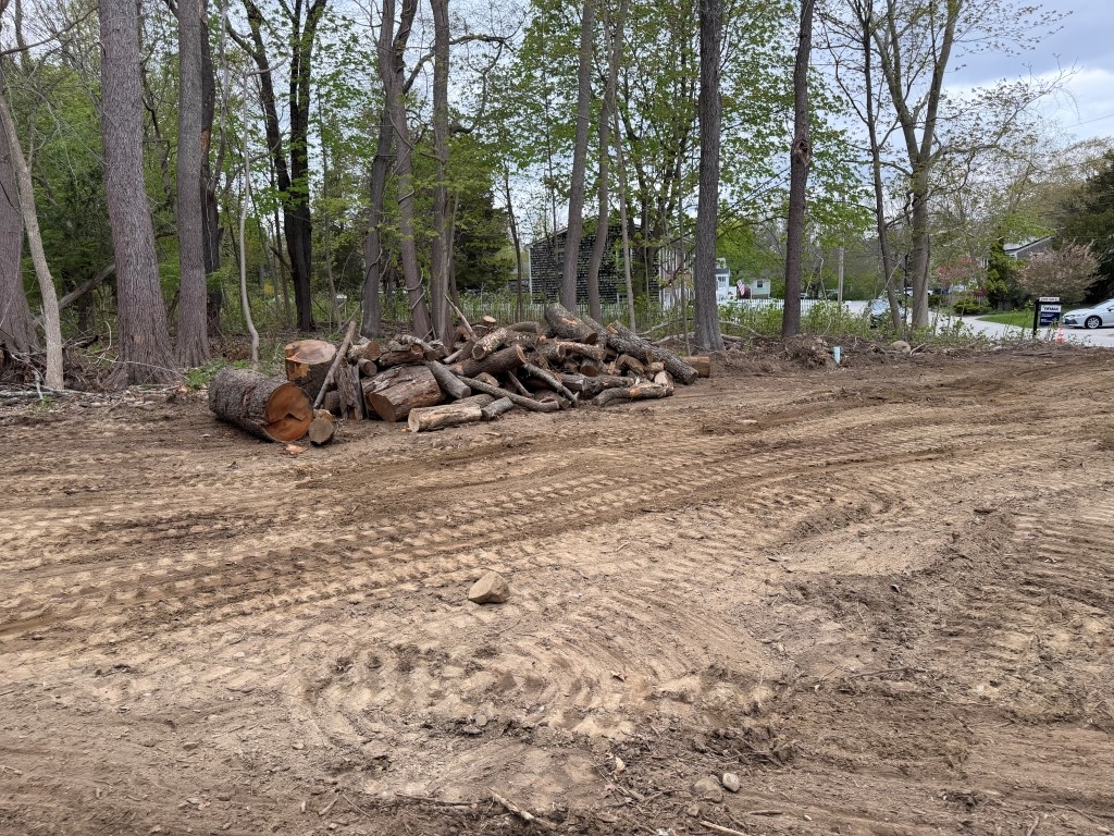 41 Overhill Road Warren, RI 02885 - Photo 4 of 11