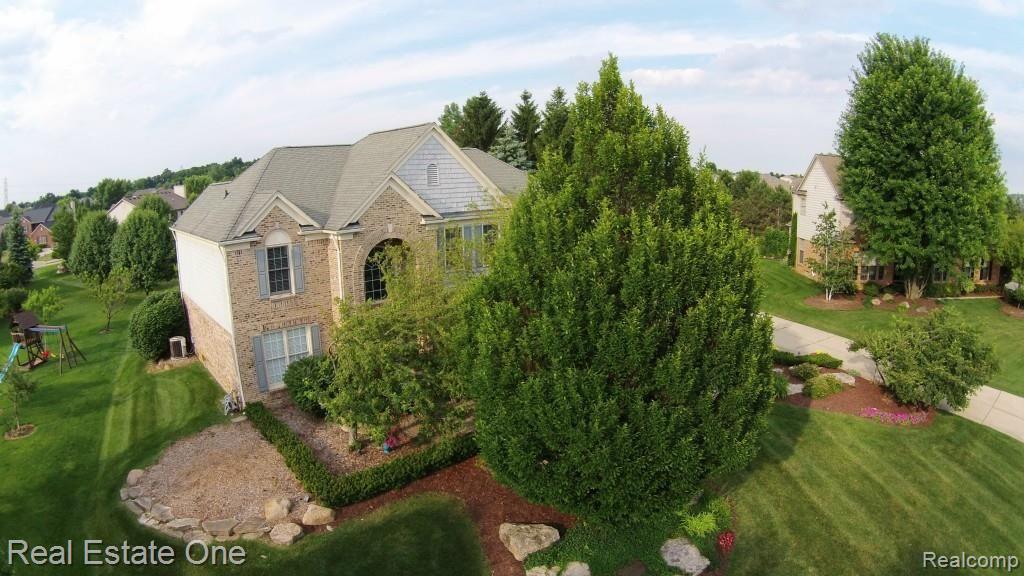 3383 Bonniebrook Court Rochester, MI 48306 - Photo 36 of 37 DJI00259.jpg