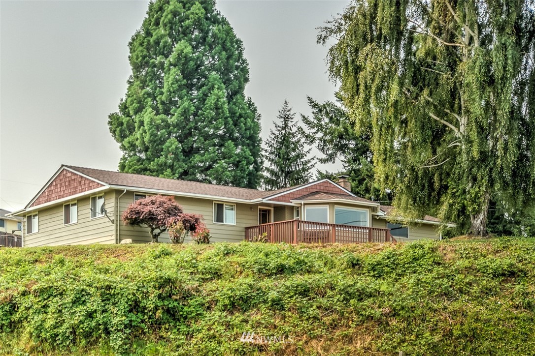 17156 Peterson Road Burlington, WA 98233 - Photo 1 of 25 Gallery Image 1