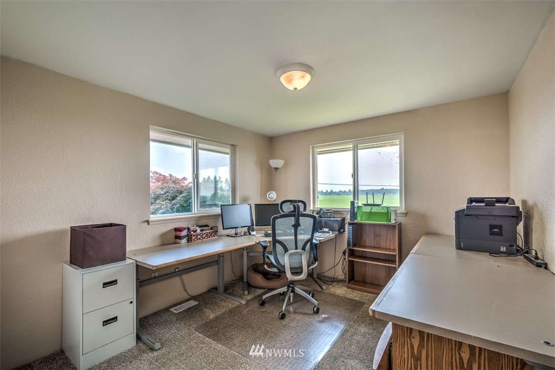 17156 Peterson Road Burlington, WA 98233 - Photo 22 of 25 Gallery Image 22