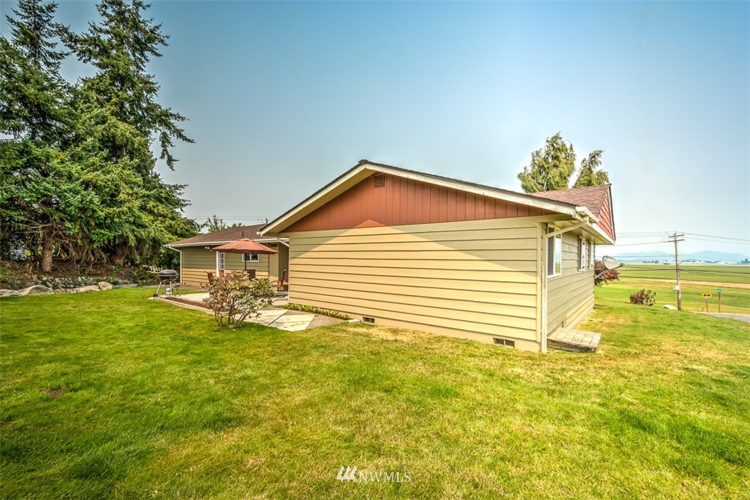17156 Peterson Road Burlington, WA 98233 - Photo 6 of 25 Gallery Image 6