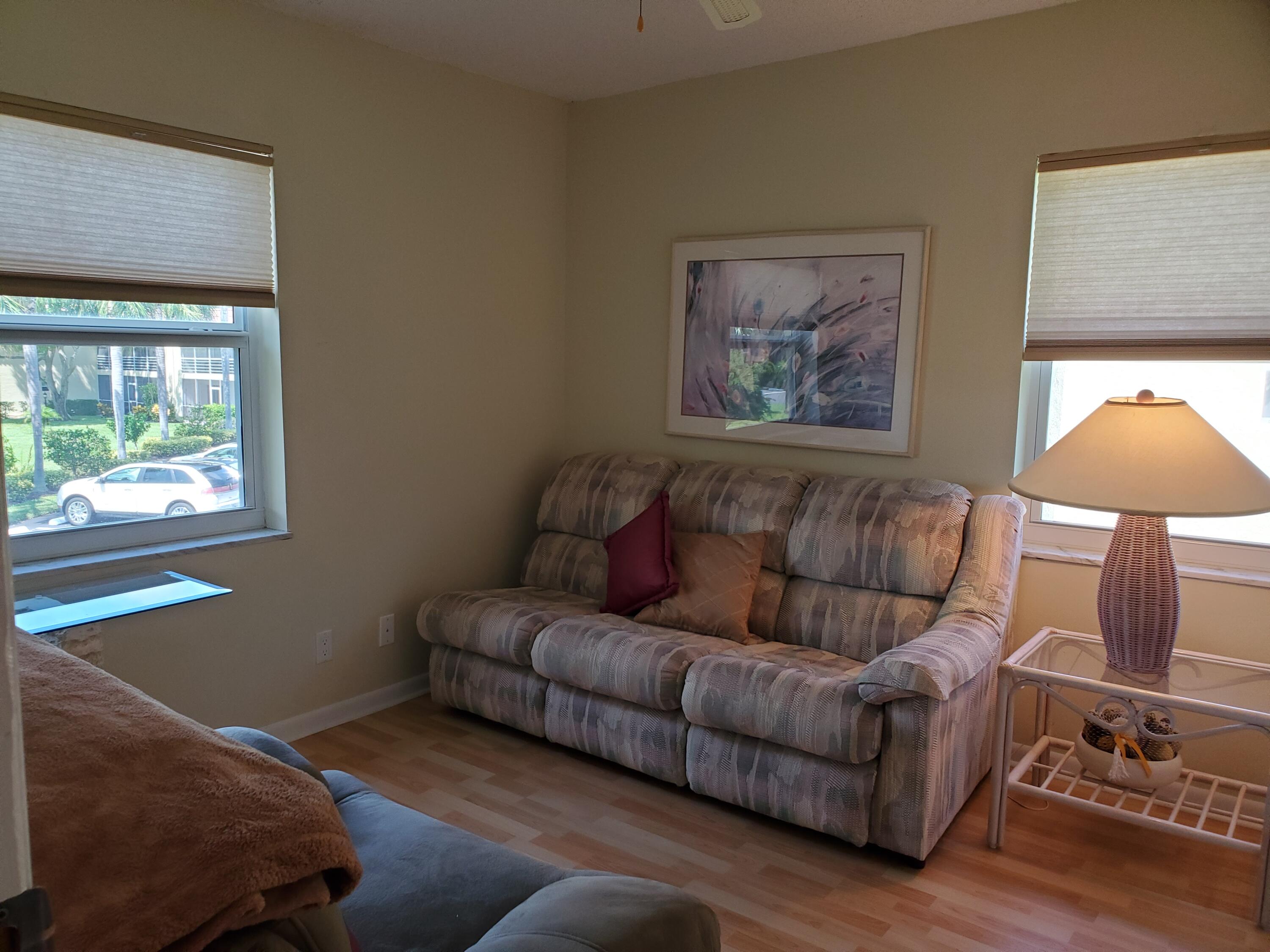 717 Highway 1, Unit 707 Jupiter, FL 33477 - Photo 16 of 30 Queen pullout