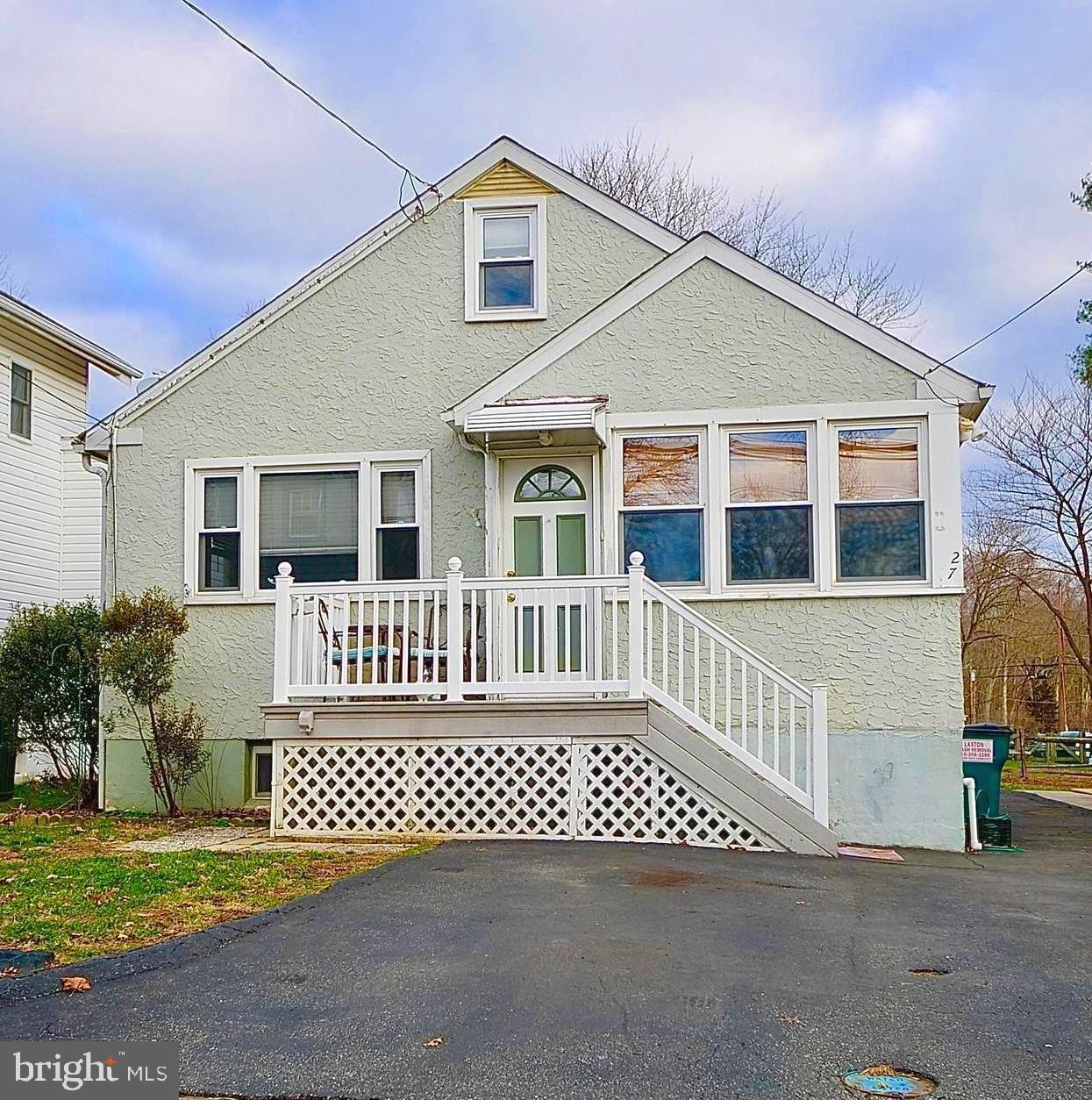 27 Willow Front