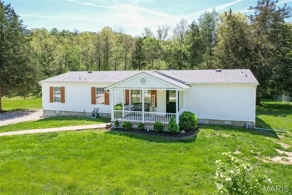 $215,000 | 10002 Three Oaks Lane, Bloomsdale, MO 63627