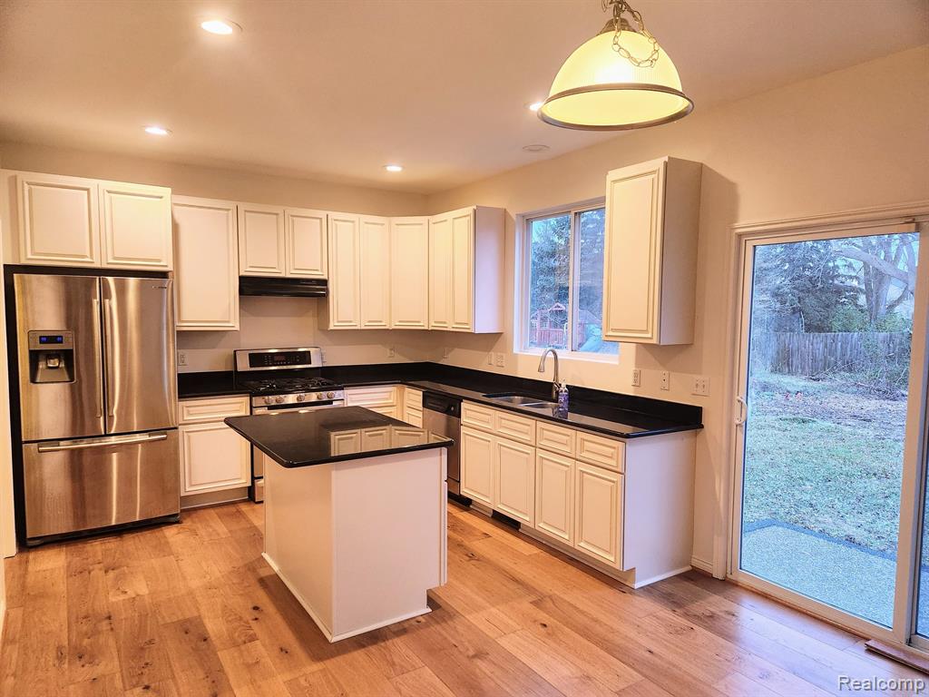 3057 Fantail Court Rochester Hills, MI 48309 - Photo 13 of 30
