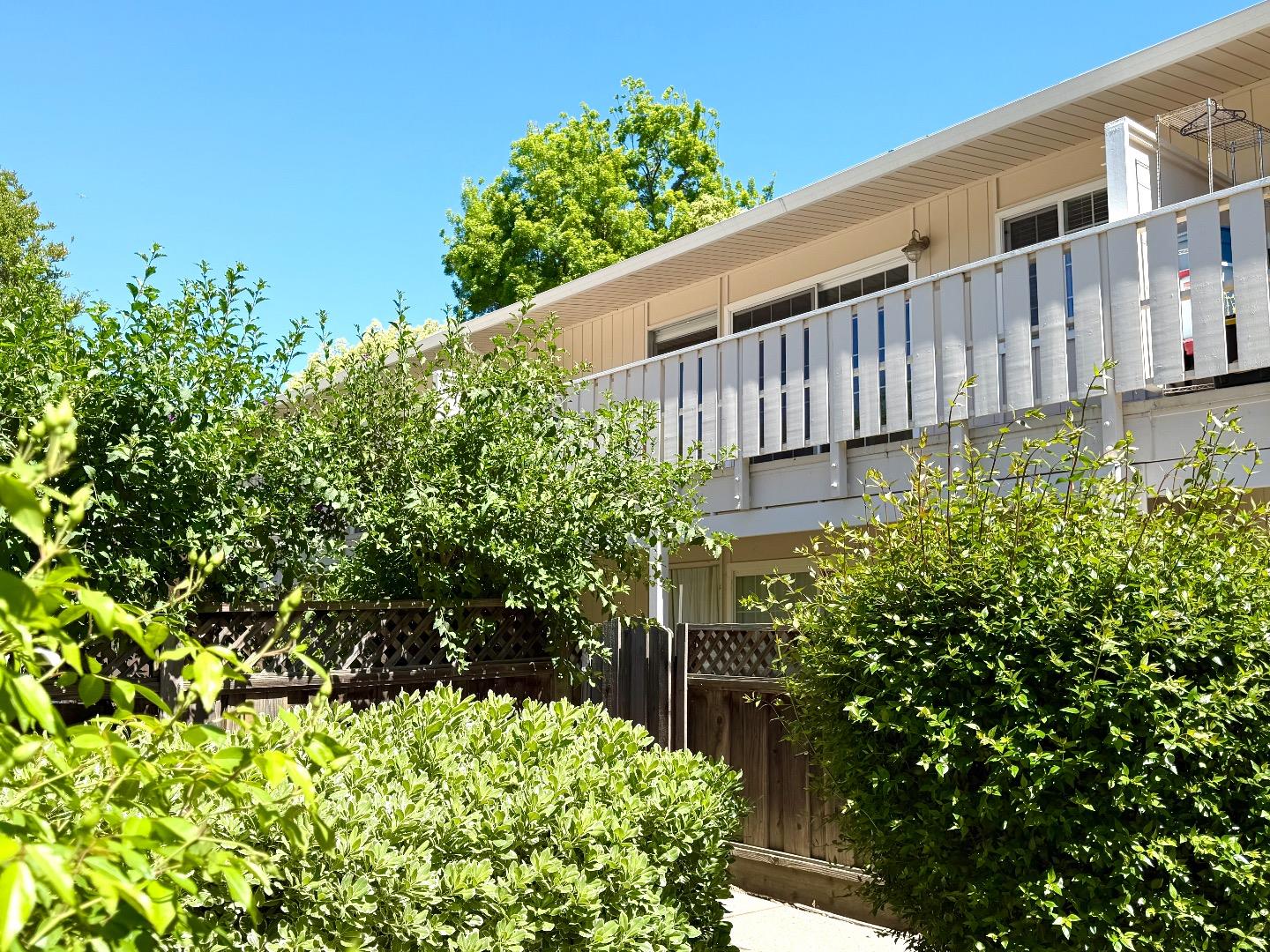 845 Division Street, Unit D Pleasanton, CA 94566 - Photo 12 of 34