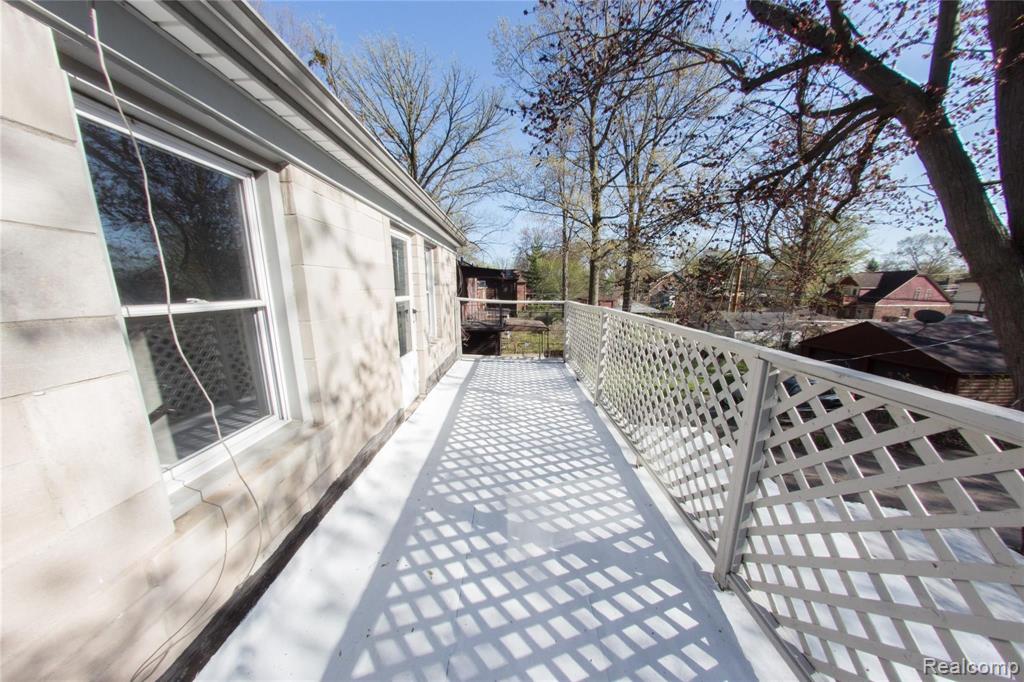 5229 Yorkshire Road Detroit, MI 48224 - Photo 38 of 59