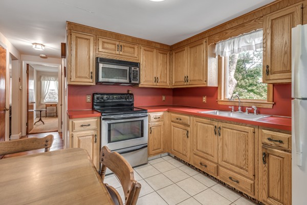 43 Upland Road Waltham, MA 02451 - Photo 15 of 30 Gallery Image 15