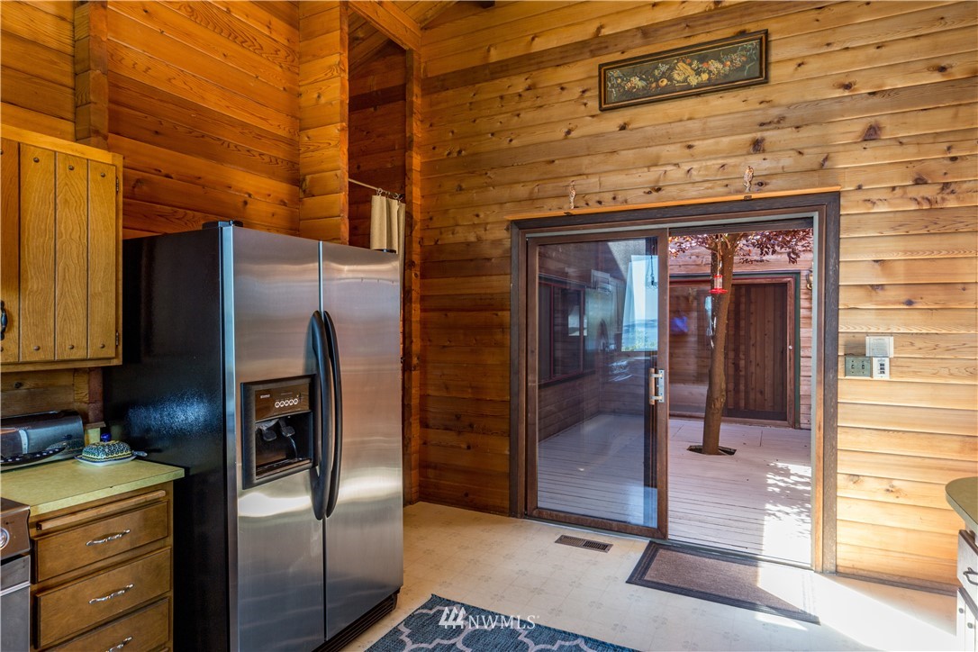2621 Oak Bay Road Port Hadlock, WA 98339 - Photo 9 of 40 Gallery Image 9