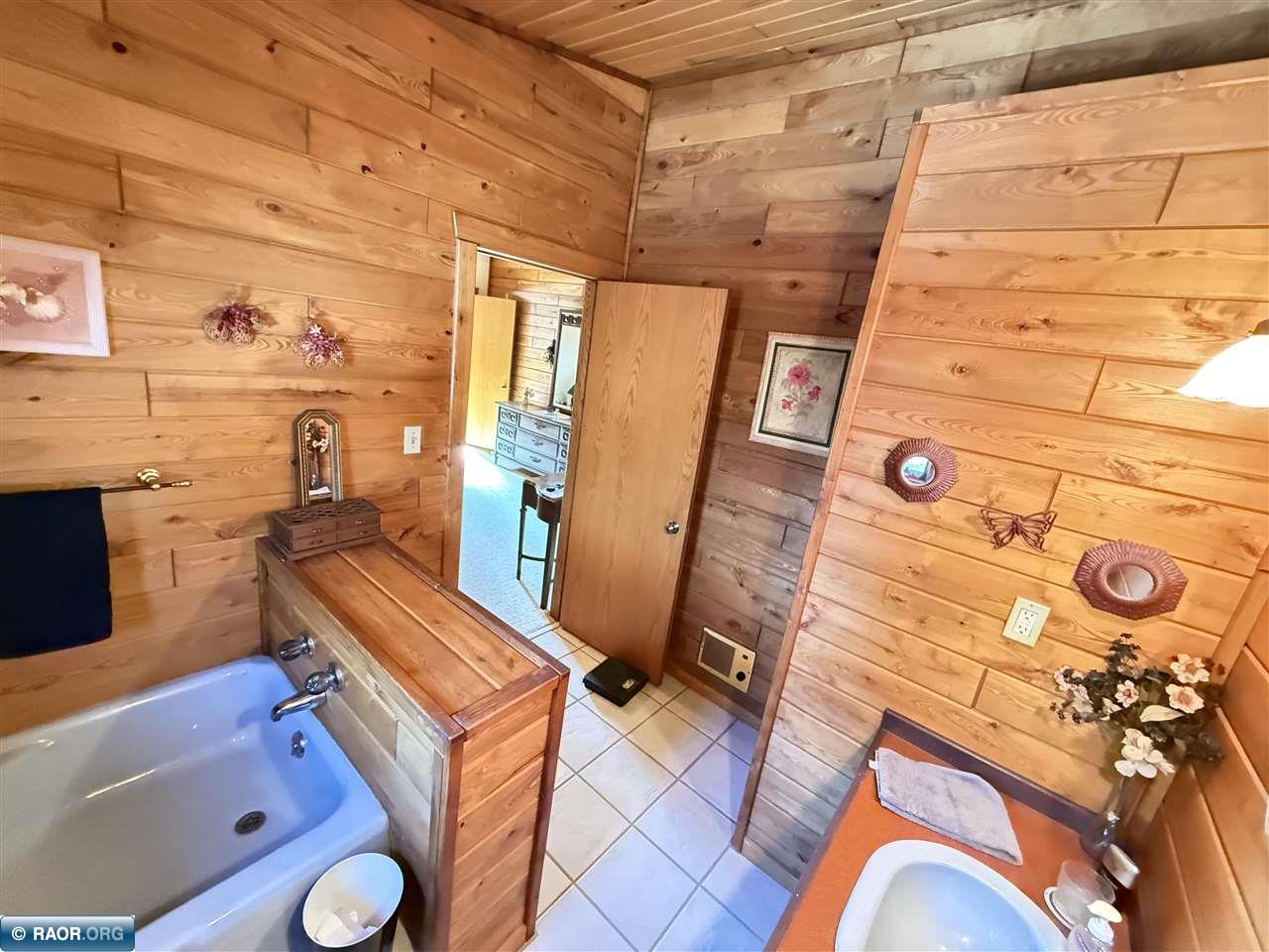 36524 Big McCarthy Lake Road Nashwauk, MN 55769 - Photo 15 of 50