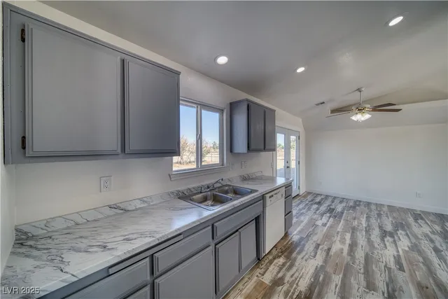 $379,500 | 3950 Rainbow Avenue, Pahrump, NV 89048