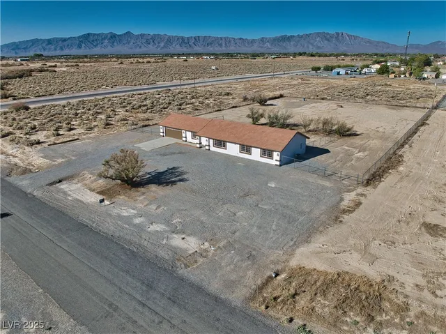 $379,500 | 3950 Rainbow Avenue, Pahrump, NV 89048