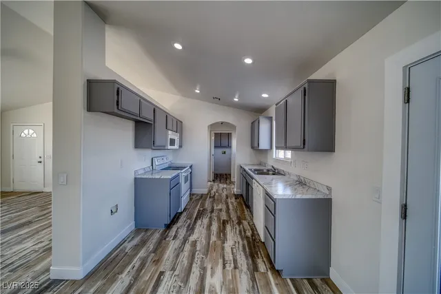 $379,500 | 3950 Rainbow Avenue, Pahrump, NV 89048