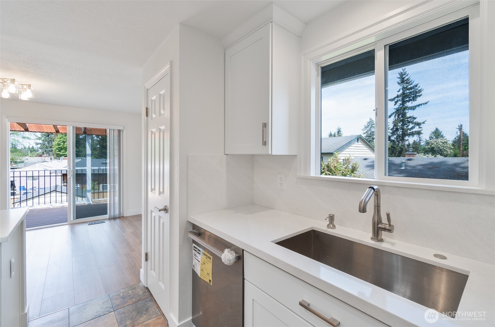 20915 80th Place West Edmonds, WA 98026 - Photo 15 of 40
