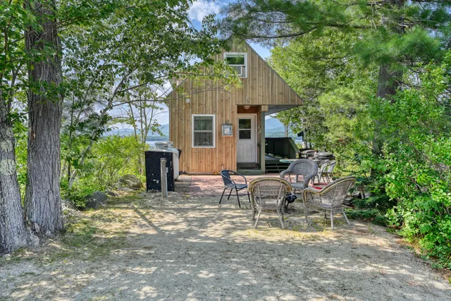 $1,570,117 | 24 Dual Cove Point Road, Roxbury, ME 04275