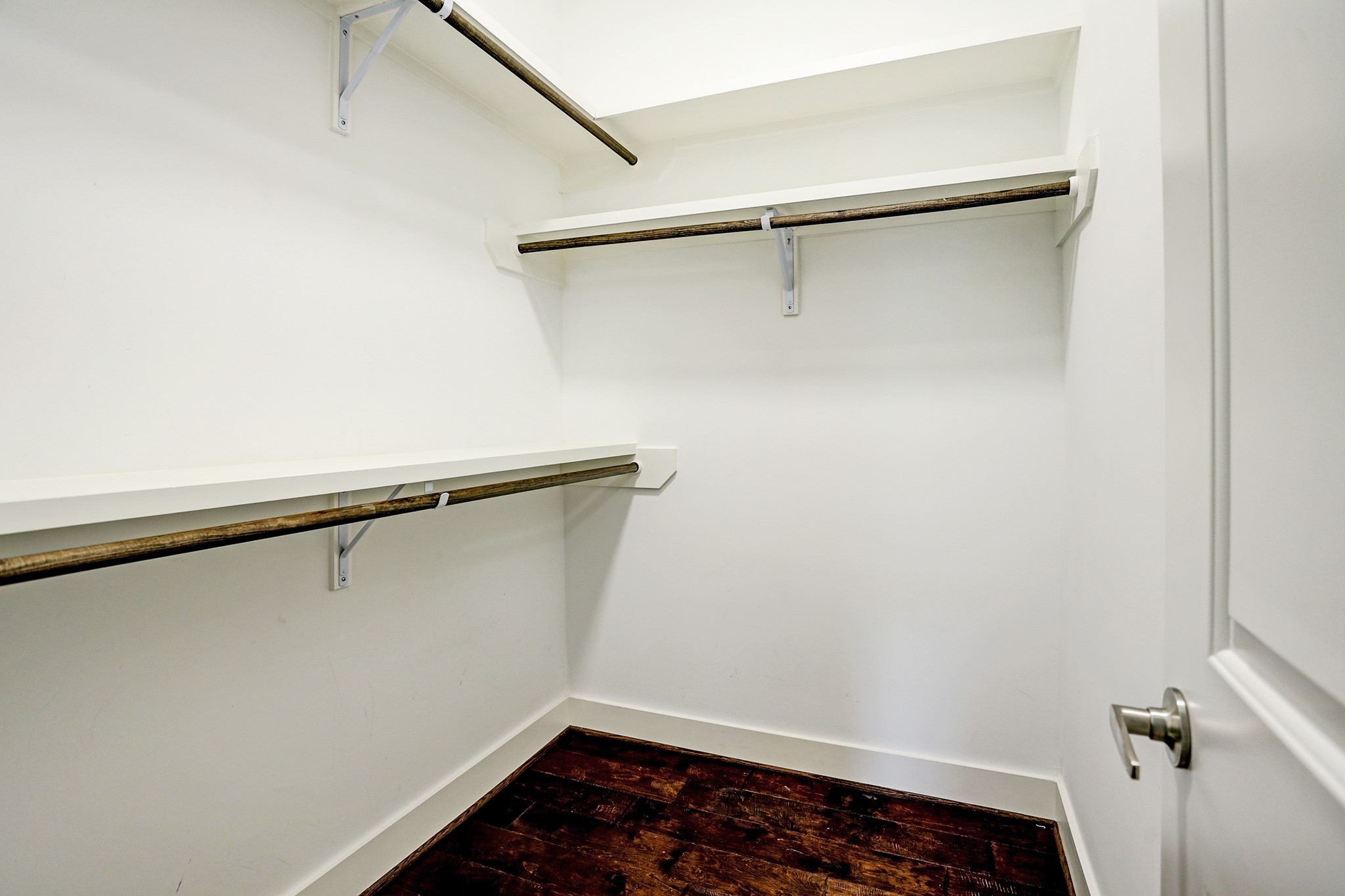 1402 Eberhard Street Houston, TX 77019 - Photo 11 of 50 a view of small space