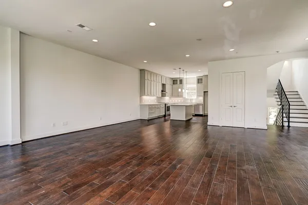 $4,850 | 1402 Eberhard Street, Houston, TX 77019