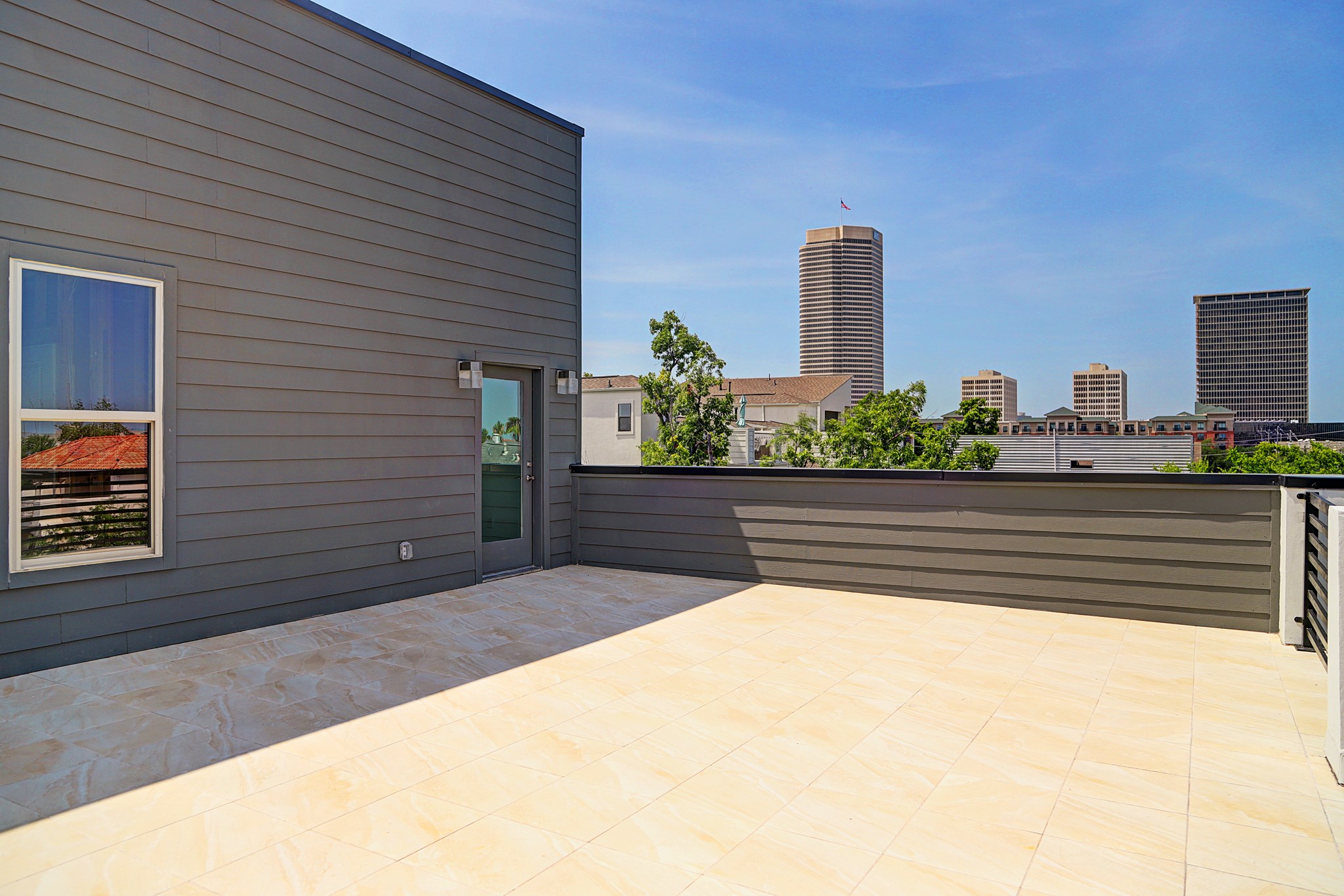 1402 Eberhard Street Houston, TX 77019 - Photo 2 of 50 a view of a terrace