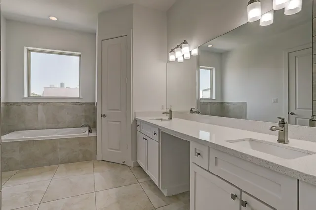 $5,200 | 1402 Eberhard Street, Houston, TX 77019