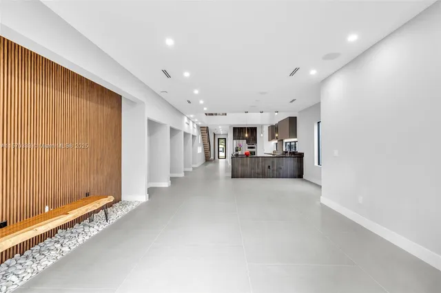 a big room with entryway